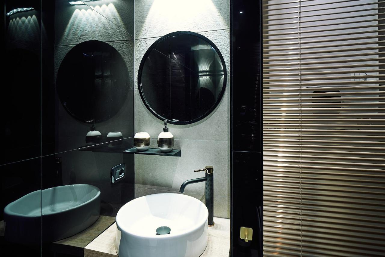 Chiclife - Lilienblum Chic Borgo Santa Caterina Apartment Бергамо Экстерьер фото
